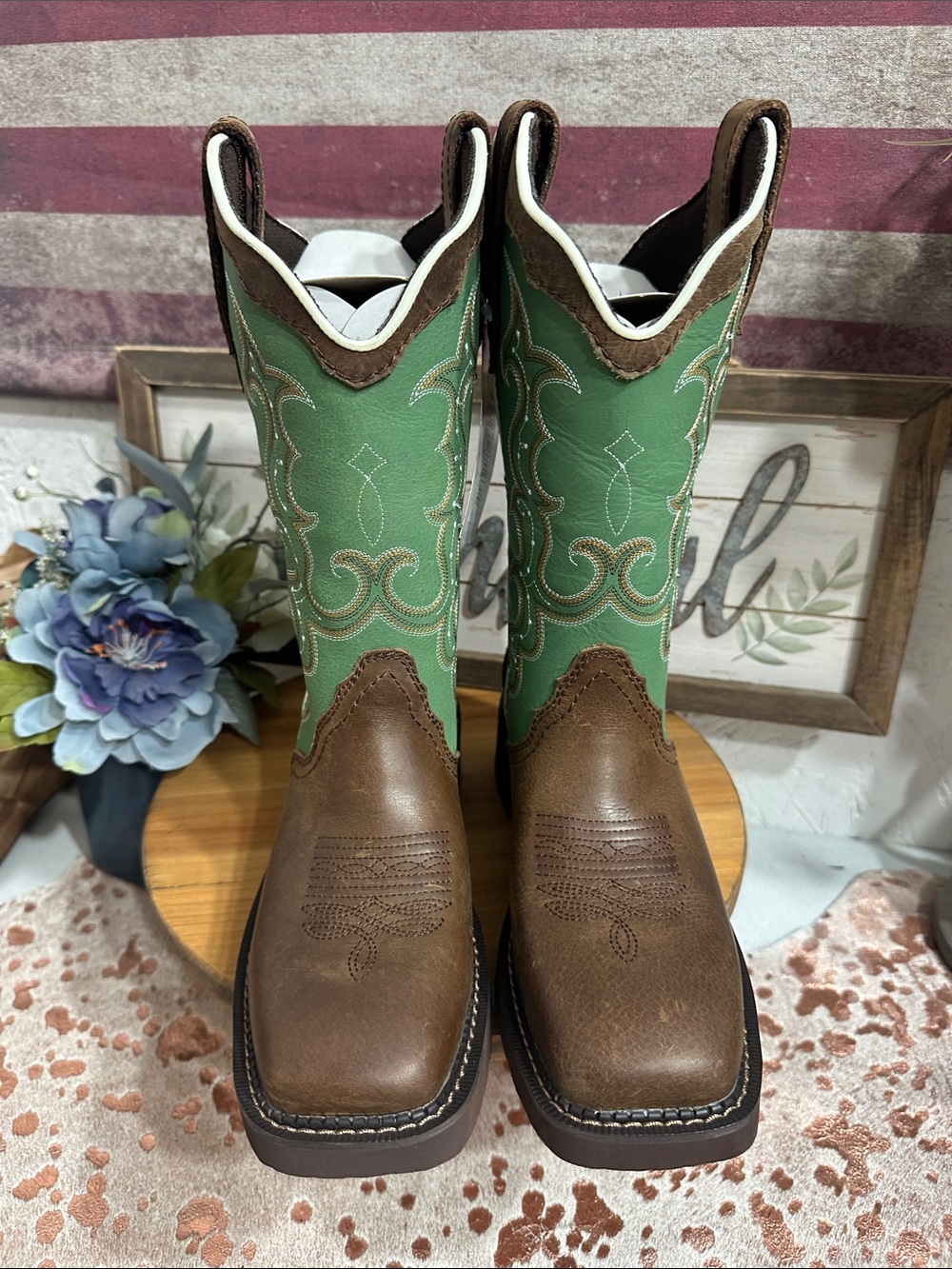 NWT  Justin Brown & Green Western Classic Pull-On Cowboy Style